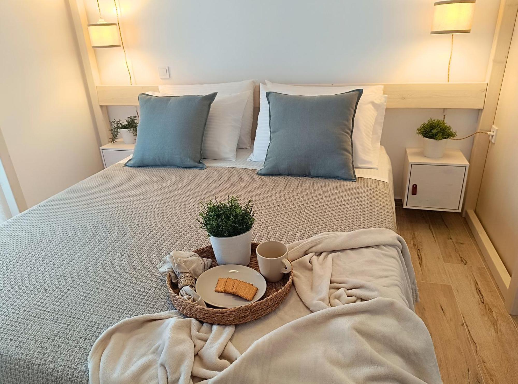 Seafront Haven Apartment
